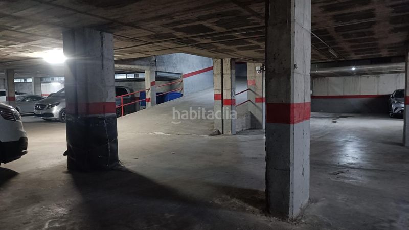 Foto 4e09cdee-b036-4303-a87c-6c1df82c039c. Aparcament cotxe a Caputxins-Ambulatori Vic