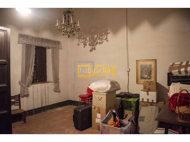 Foto 0b291ca9-4786-42b2-bf18-cb0b0b0f4029. Casa amb aparcament a Domeny Girona