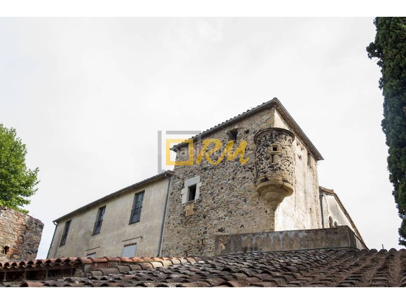 Foto 1268add3-531b-4a8c-abe5-a707dd428319. Casa amb aparcament a Domeny Girona