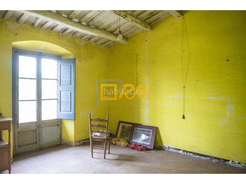 Foto 4697f28a-2fb7-4469-90eb-6af96217ee84. Casa amb aparcament a Domeny Girona