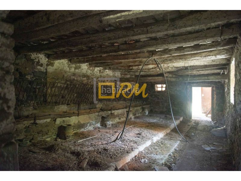 Foto a264a686-ce08-4efc-b7f0-4fecad23d433. Casa amb aparcament a Domeny Girona