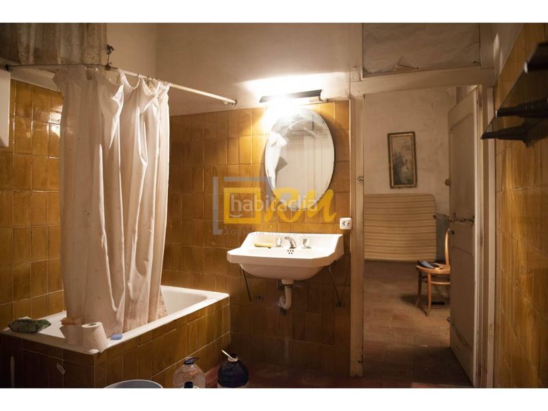 Foto cdc9a7af-2c3b-4eaf-bea0-c83c997b7141. Casa amb aparcament a Domeny Girona