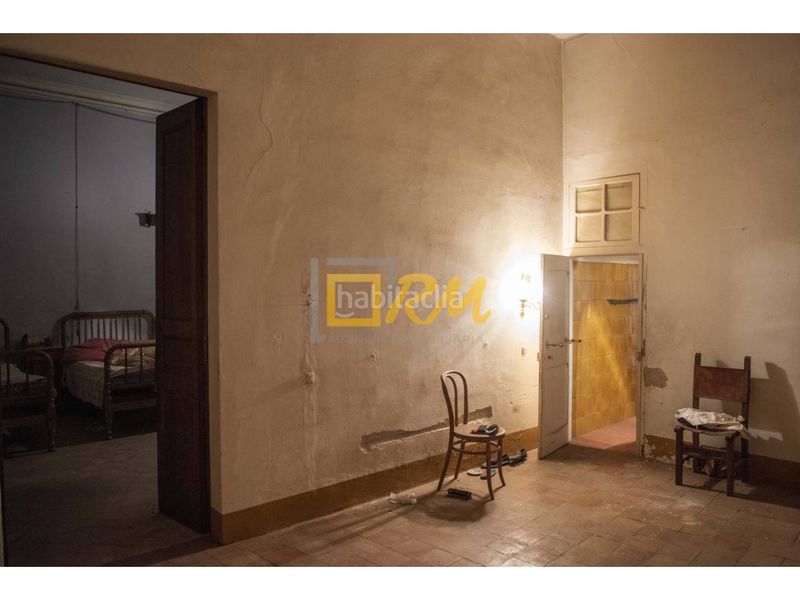 Foto d0466a0f-9531-43a0-a8af-b543432abc01. Casa amb aparcament a Domeny Girona