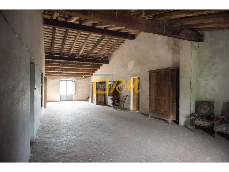 Foto e9e9e9b0-dc59-49a2-a1f5-940abc1167ff. Casa amb aparcament a Domeny Girona
