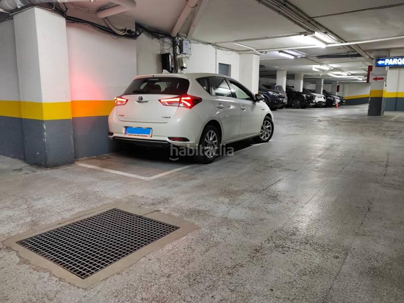 Foto 6ef5d794-992d-4dad-b0d8-3c6f1f833b27. Autoparkplatz in francesc eiximenis 16 in Centre-Barri Vell Girona