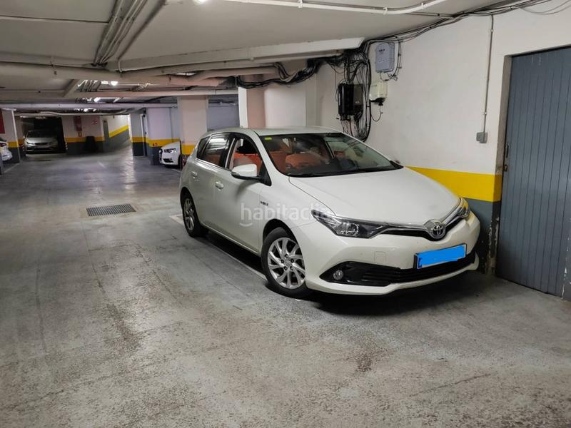 Foto f7076481-c726-4b1b-9eb9-16da3eae5780. Autoparkplatz in francesc eiximenis 16 in Centre-Barri Vell Girona
