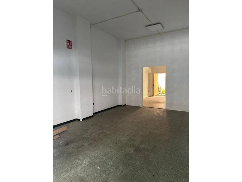 Foto d52ccf4a-8c96-4097-81b6-efeb3f9850e7. Location local commercial dans Eixample Nord Girona