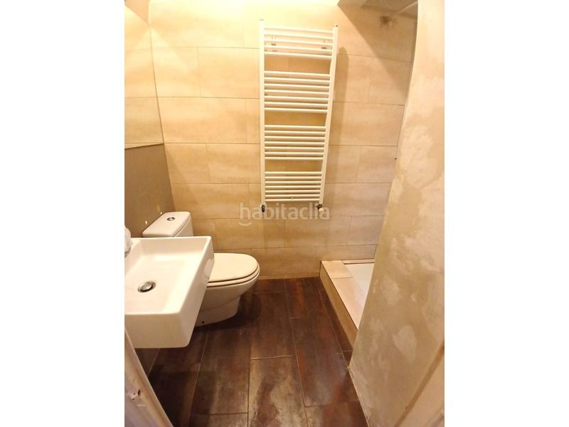 Foto 08b86e66-17a9-4423-aeda-8755fa0a557d. Pis amb calefacció a Centre-Barri Vell Girona