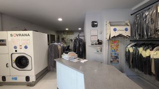 Business premise in Centre