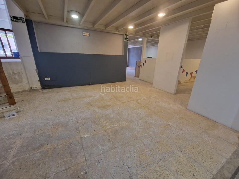 Foto dde31105-8203-404b-8589-f0e49184cfa8. Local comercial amplio local comercial en Centre Torredembarra