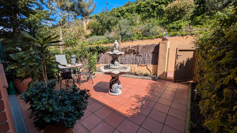 Foto dc940d78-f3a5-44d8-84f2-47ae82db51fe. Casa adossada amb calefacció aparcament piscina a Tarragona