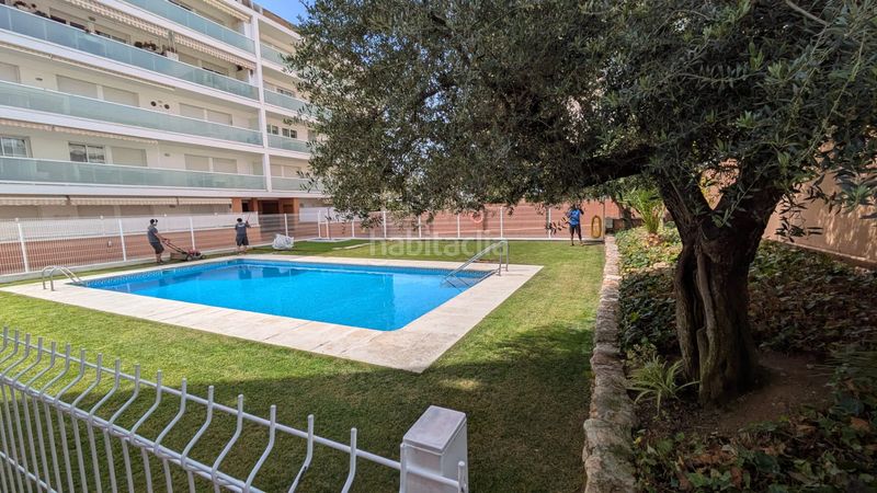 Foto 3fd25479-eb8f-4839-bbe2-ae6fdb229d80. Pis amb calefacció aparcament piscina a Centre Torredembarra