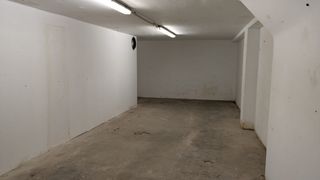 Piso en Centre. Local transformable en vivienda