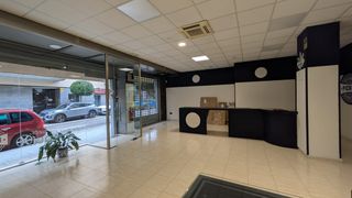 Miete Geschäftsraum in Centre. Local comercial en el centro de torredembarra