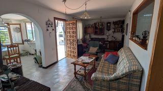 Xalet a Vespella de Gaià. Casa individual en parcela de 775 m2.