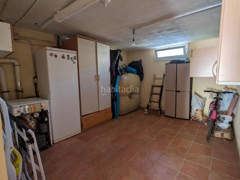 Foto d3ef28e2-4bc1-423e-b34c-f2efe6b12fe8. Casa adossada amb calefacció aparcament a Creixell