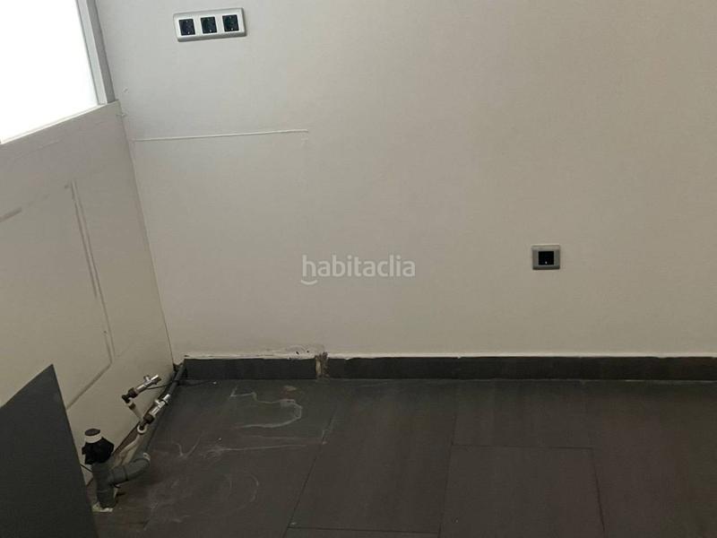 Foto 7fb85f82-841e-4a42-aab7-be224bbb888c. Local comercial en santa maría de gracia 14 en Camas