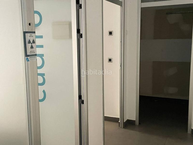 Foto 836a1810-afd7-4f62-8318-c3ec3d9cf6f0. Local comercial en santa maría de gracia 14 en Camas