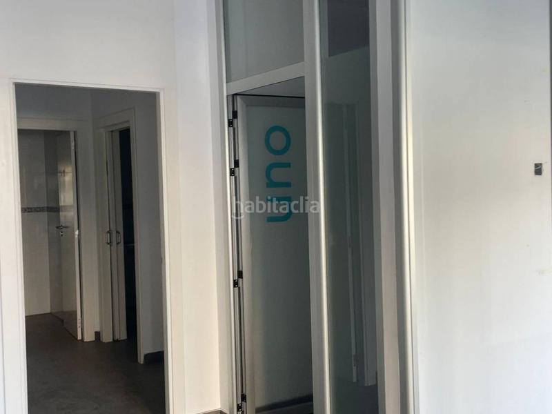 Foto 90e4092e-ab74-4079-b3d5-178510a06d7b. Locale commerciale in santa maría de gracia 14 in Camas