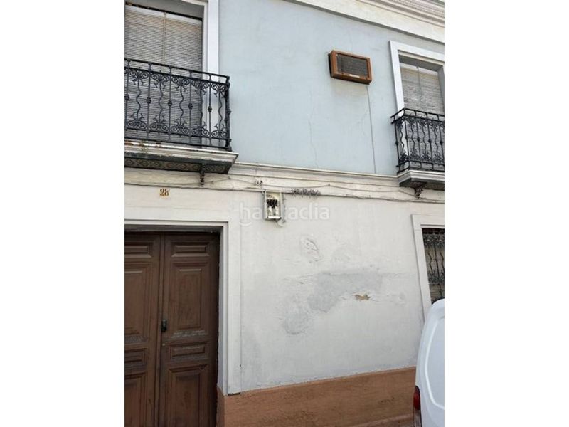 Foto 1a982385-c05e-4996-9773-cef0a96436f5. Chalet en clara campoamor 28 en Centro Tomares