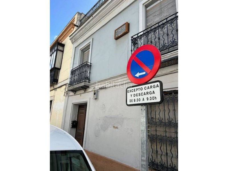 Foto 5afd94f1-7ec7-45b7-86bd-76ca78b560d5. Chalet en clara campoamor 28 en Centro Tomares