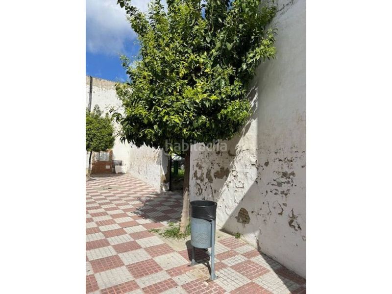 Foto 78ce1907-672f-47b5-b4c9-b9c3edc1a070. Chalet en clara campoamor 28 en Centro Tomares