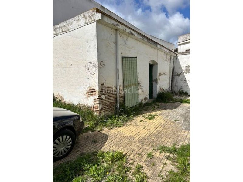 Foto 8b49abf4-5d09-497c-890a-297e53ed3524. Chalet en clara campoamor 28 en Centro Tomares