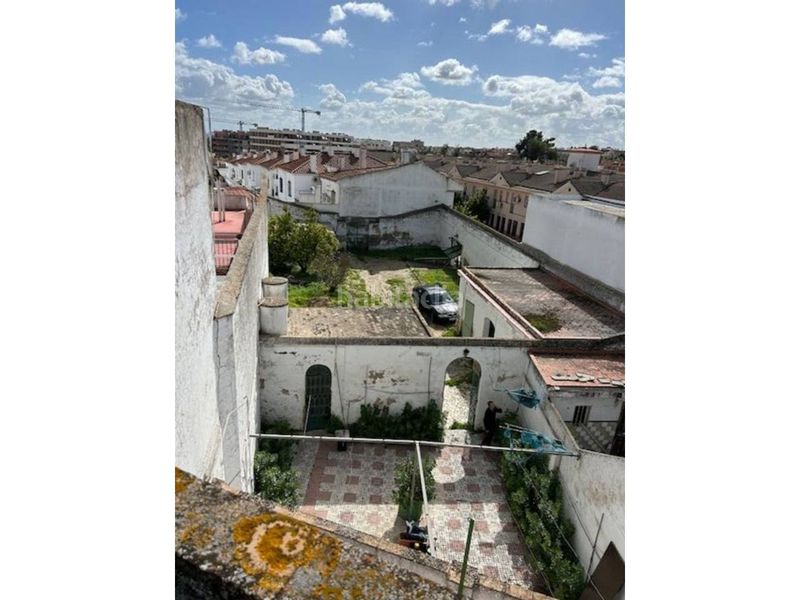 Foto 99e102c1-a149-4c5c-b96d-3ffb647c09cc. Chalet en clara campoamor 28 en Centro Tomares
