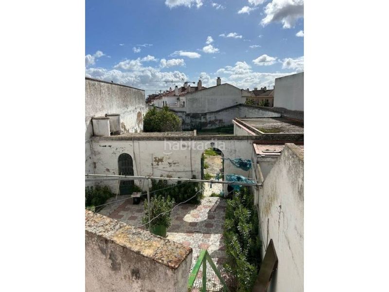 Foto 9b2e8704-755a-45e5-8802-be86b1f2c9a9. Chalet en clara campoamor 28 en Centro Tomares