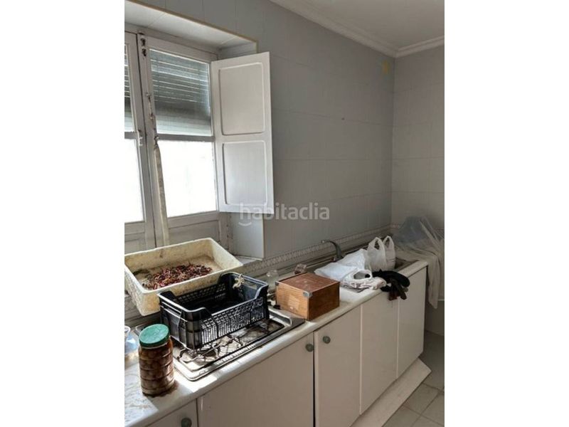 Foto d7420018-e8b5-4154-a371-da952f39f296. Chalet en clara campoamor 28 en Centro Tomares