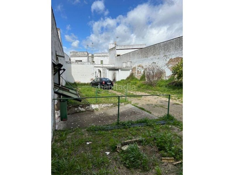 Foto f1092338-143b-4642-a8ec-ce77671b53ee. Chalet en clara campoamor 28 en Centro Tomares