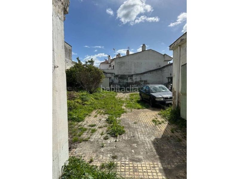 Foto f1c11542-db0a-44f6-a6e1-062430e67fdd. Chalet en clara campoamor 28 en Centro Tomares