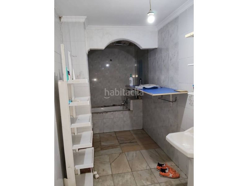 Foto be341992-59a4-45fa-89d1-c8e0db7d4100. Casa adossada a calle ferrobús 10 a Cantillana