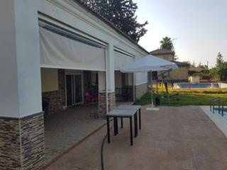 Chalet à Urb. camposol 0. Chalet en venta en carmona