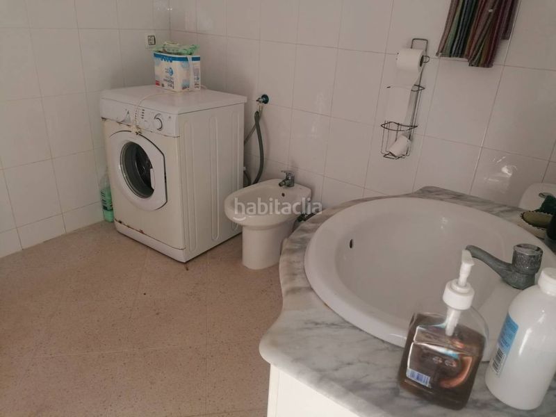 Foto 0a883474-afea-43aa-b11c-cabe9b3b1e1f. Chalet  en venta en Carmona