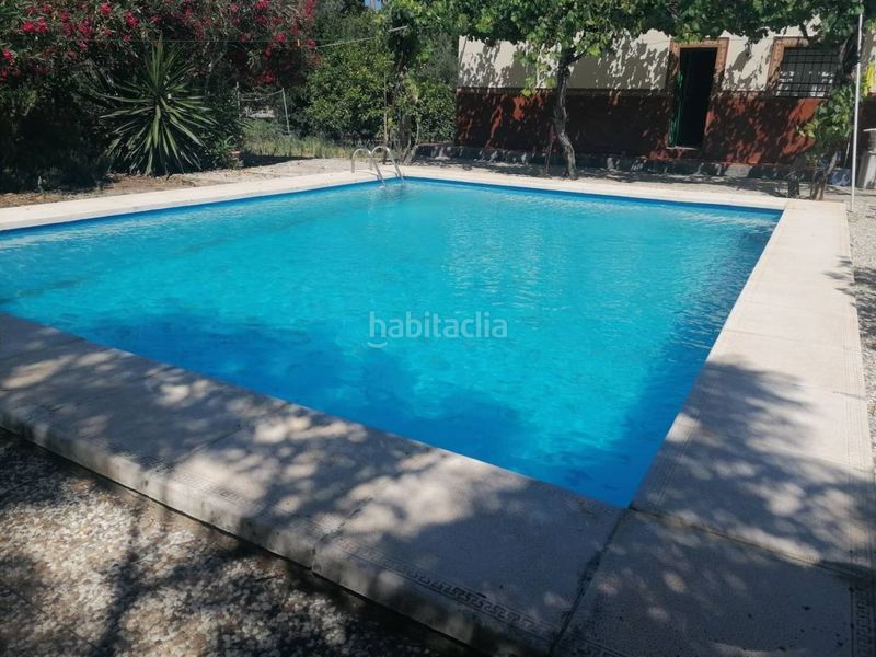 Foto 4abe7b39-4b5a-460c-b256-c2d14cbfd823. Chalet  en venta en Carmona