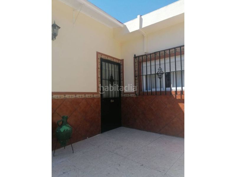 Foto 97734fa4-7b08-4b41-8817-677e67e3c088. Chalet  en venta en Carmona
