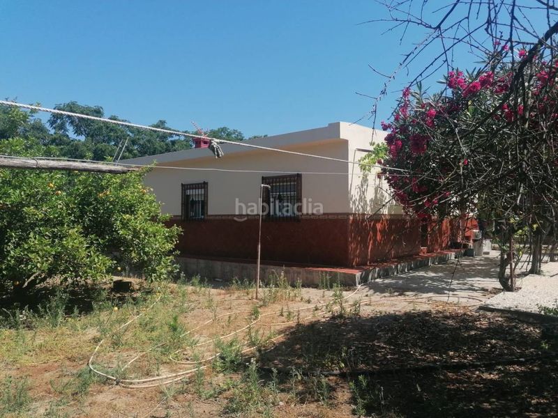 Foto b7468d30-bb79-448d-9498-1716bc2e1754. Chalet  en venta en Carmona