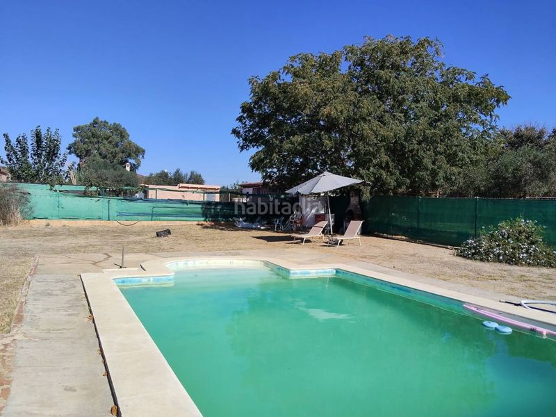 Foto 0b2a2162-057a-4fec-8b4e-6d92c4899a31. Chalet avec chauffage parking piscine dans Carmona