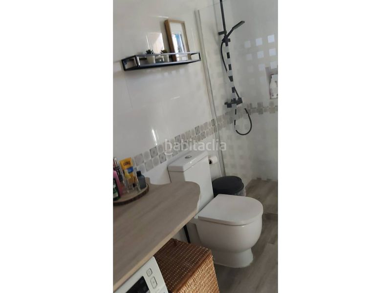 Foto b28411db-c481-4e6f-ab38-f92354ab8ec4. Chalet avec chauffage parking piscine dans Carmona