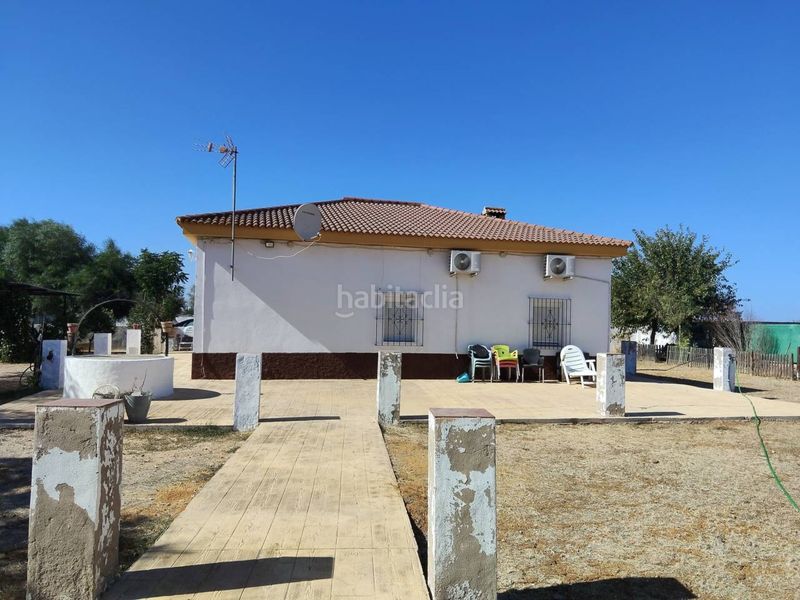 Foto d25ae63e-caad-4da7-805f-eef47e44454d. Chalet avec chauffage parking piscine dans Carmona