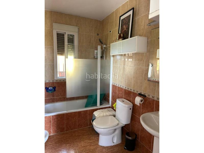 Foto 9d2d538f-b22a-4472-9eff-42fcd221130a. Chalet  unifamiliar en venta en Carmona