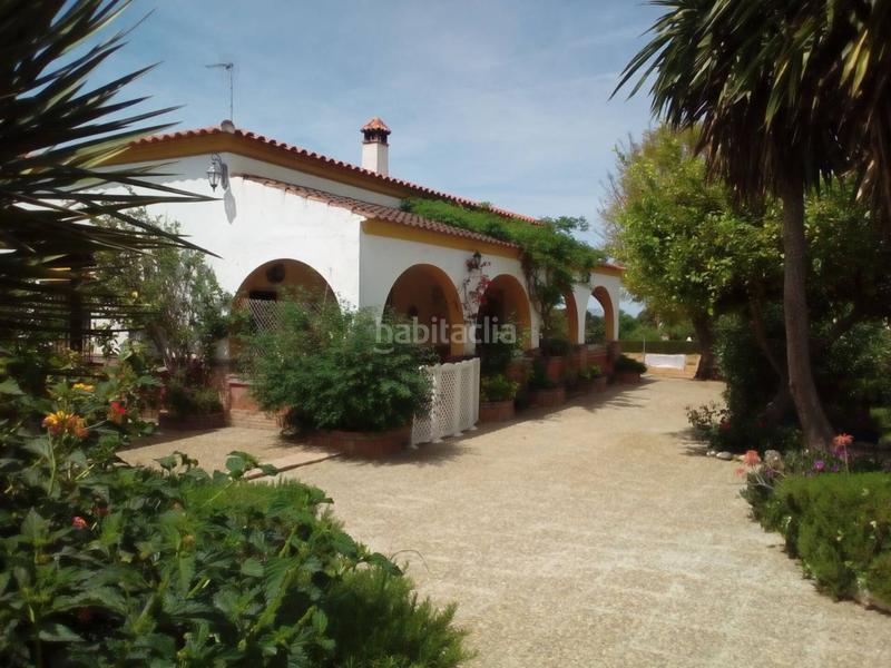 Foto c2e243bd-daa4-4043-a7e3-df98ee77532e. Casa en cortijos del alcor 1 chalet unifamiliar en venta en Carmona
