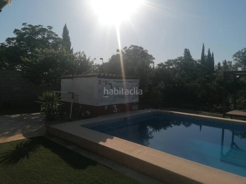 Foto 72285350-f43a-4600-a156-bac791b5b1d2. Chalet  unifamiliar en venta en Carmona