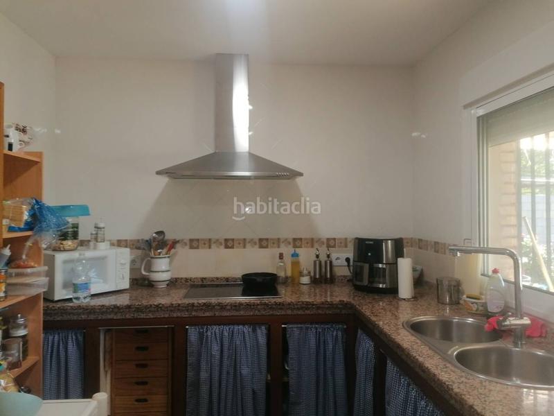 Foto f05cff73-f6bf-4b92-afd7-fde68cf8340a. Chalet  unifamiliar en venta en Carmona