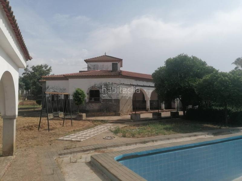 Foto 7a999072-a106-4adc-b131-f520aa426786. Chalet  unifamiliar en venta en Entrenúcleos41704 en Dos Hermanas