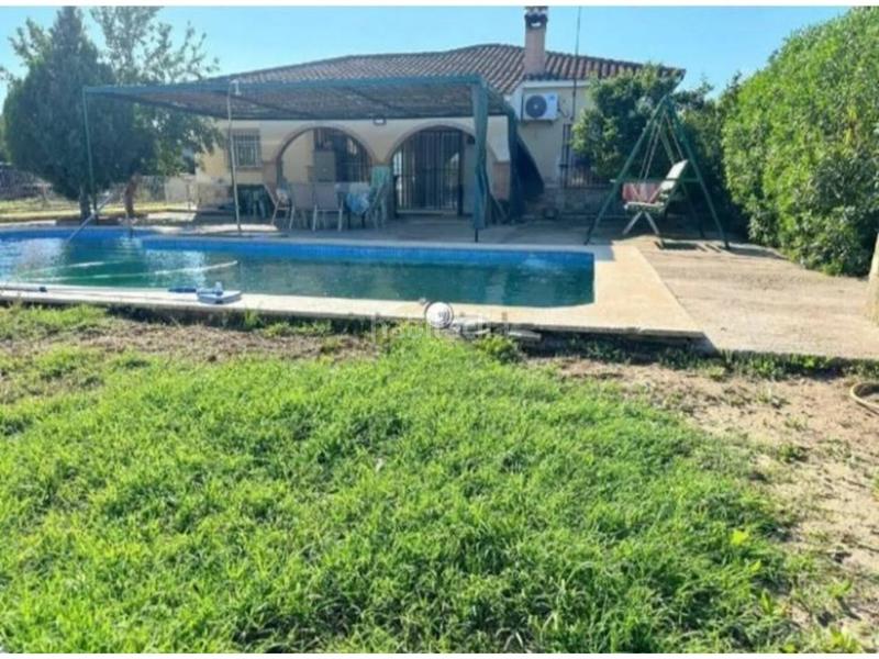 Foto 3386feed-a997-470b-ae51-73c1c1c4f8b1. Chalet en torrecilla 56 chalet unifamiliar en venta en Carmona