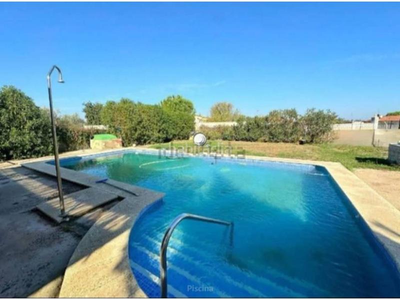 Foto cea7633b-db17-45ee-b6bf-73e9812ffaa0. Chalet en torrecilla 56 chalet unifamiliar en venta en Carmona