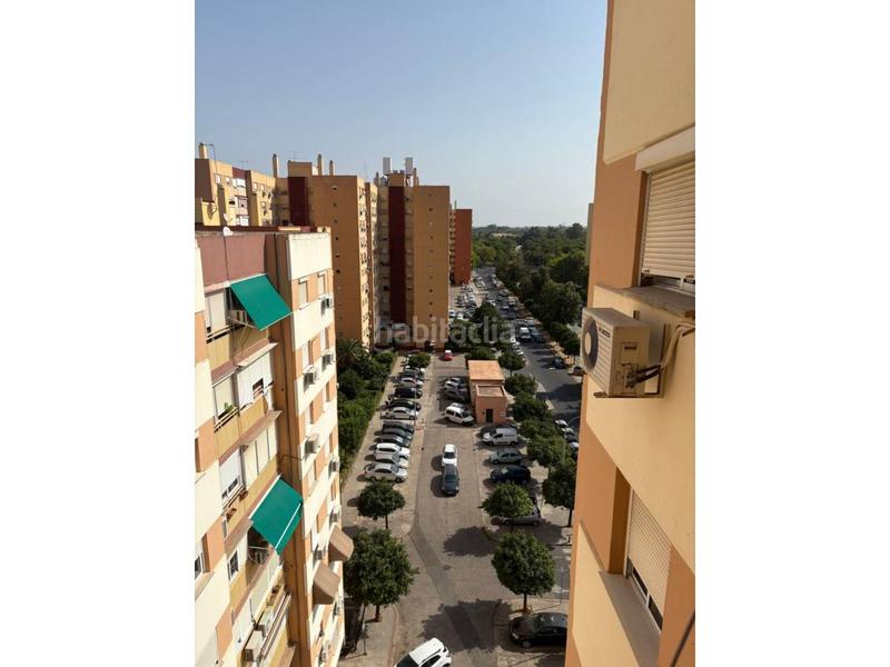 Foto 0bcebbef-02e4-4ac5-af5d-e69edf023e2e. Flat with heating in Parque Atlántico- San Matías Sevilla