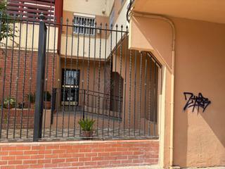 Piso  Mujer trabajadora. Piso en venta en parque atlánticolas nacioneslos arcos41008